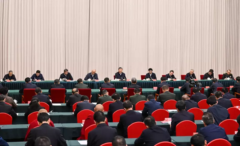 习近平在听取西藏自治区党委和政府工作汇报时强调 全面贯彻新时代党的治藏方略 努力建设团结富裕文明和谐美丽的社会主义现代化新西藏