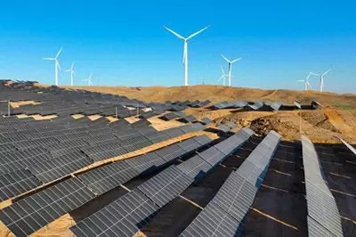 李强总理：扎实推进未来5年新增“千万千瓦光伏”和“千万千瓦风电”项目