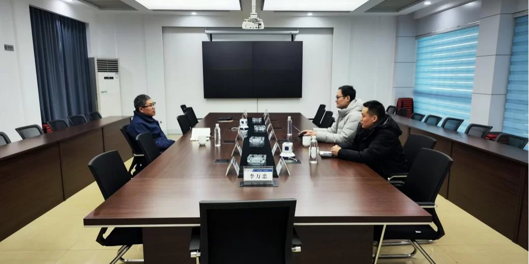 安澜公司：哈工大储能领域专家于全庆教授到访 共商高可靠移动储能合作新篇章