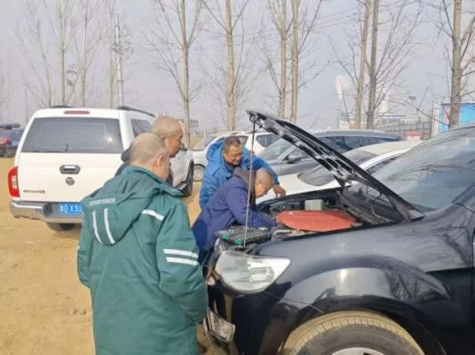 监理公司：冬季车辆运行安全专项检查