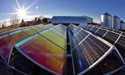 工信部等六部门：到2027年光伏组件综合利用量累计达到25万吨